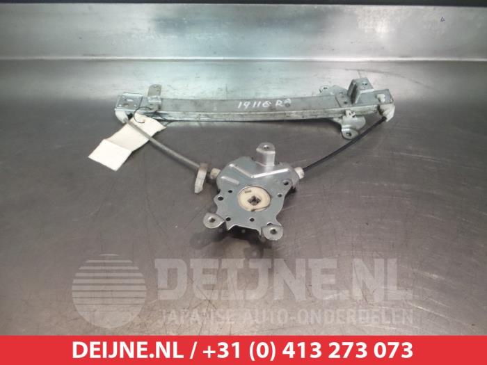 Mitsubishi Outlander Ruitmechaniek 4Deurs rechts-achter O291490