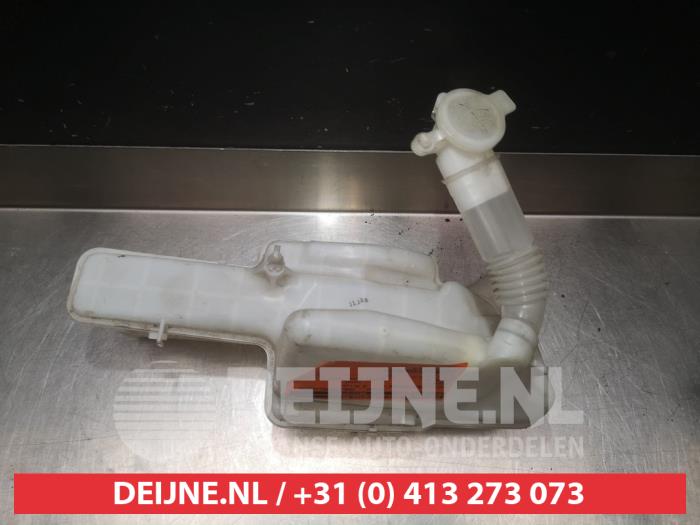 Daihatsu Cuore Ruitensproeiertank voor O340726