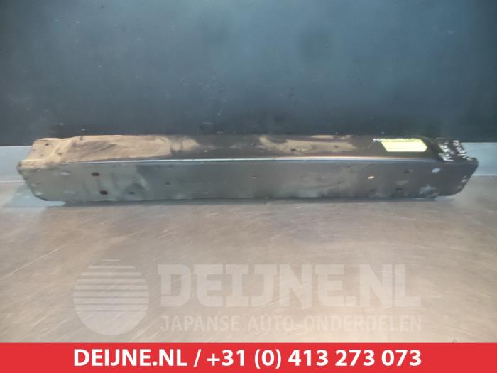 Mitsubishi Pajero Stoßstange vorne O263738