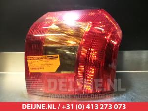 Gebruikte Achterlicht rechts Toyota Corolla (E12) 1.6 16V VVT-i Prijs € 25,00 Margeregeling aangeboden door V.Deijne Jap.Auto-onderdelen BV