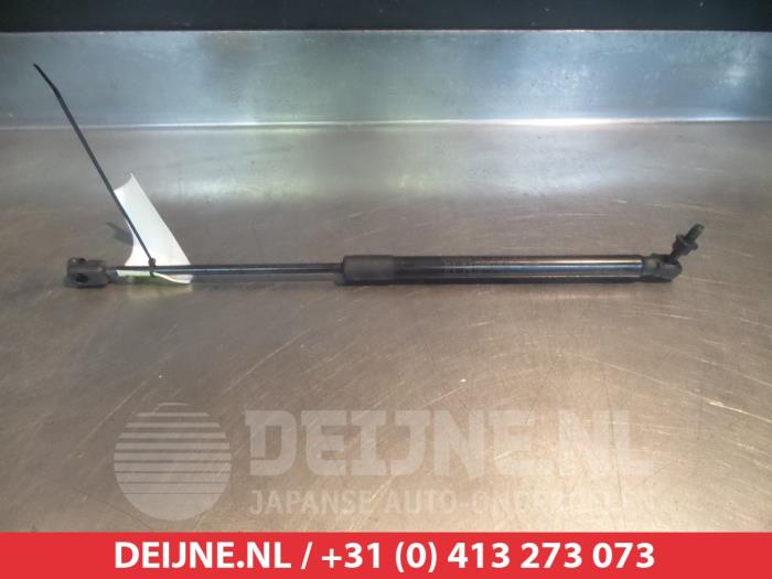 Hyundai I20 Gasdemper links-achter O293751