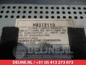 Mitsubishi Pajero CD player O312644 photo 3