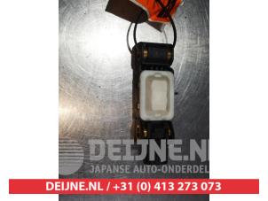 Mitsubishi Colt Airbag-Sensor O334453 foto 2