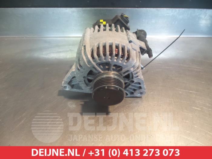 Gebruikte Dynamo Hyundai i20 1.1 CRDi VGT 12V Prijs € 35,00 Margeregeling aangeboden door V.Deijne Jap.Auto-onderdelen BV