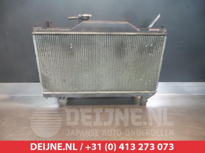 Gebruikte Radiateur Toyota Avensis (T22) 1.8 16V VVT-i Prijs € 40,00 Margeregeling aangeboden door V.Deijne Jap.Auto-onderdelen BV