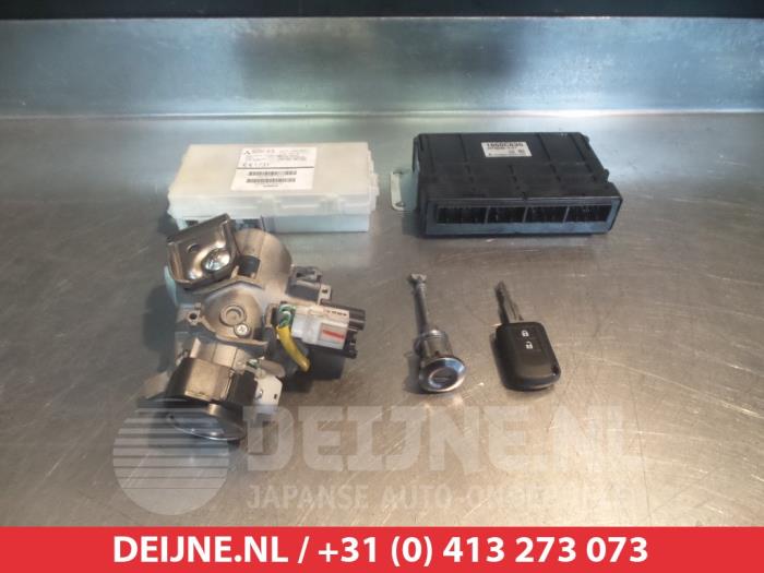 Gebruikte Computer Motormanagement Mitsubishi Space Star (A0) 1.0 12V Prijs € 150,00 Margeregeling aangeboden door V.Deijne Jap.Auto-onderdelen BV