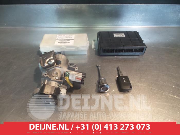 Mitsubishi Space Star Slotenset Cilinder (compleet) O278429