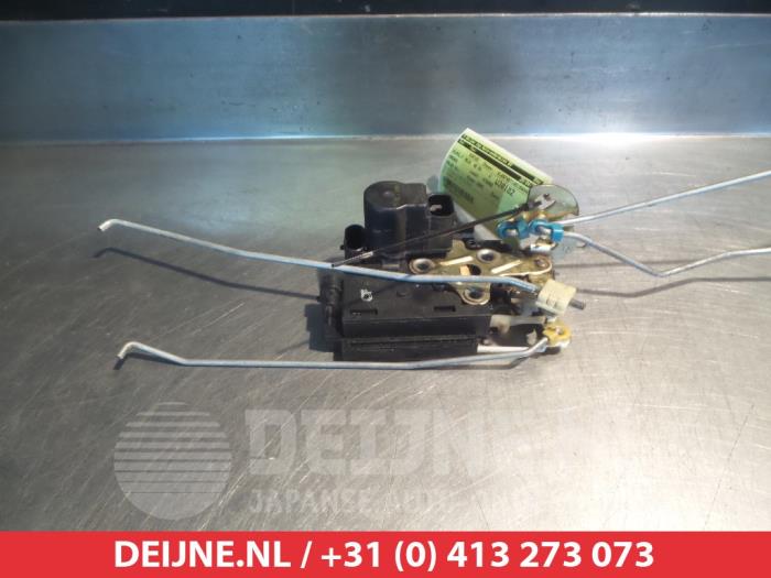 Chevrolet Kalos Front door lock mechanism 4-door, right O280941