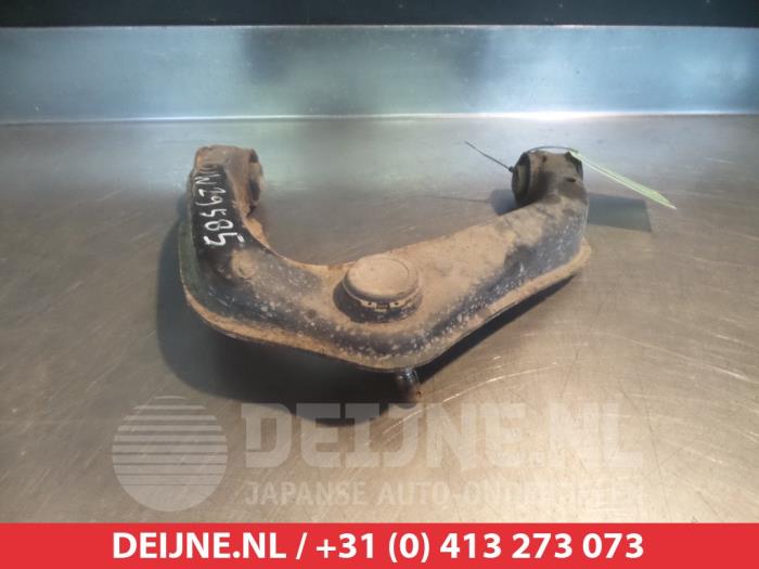 Nissan Navara Draagarm Boven links-voor O380590