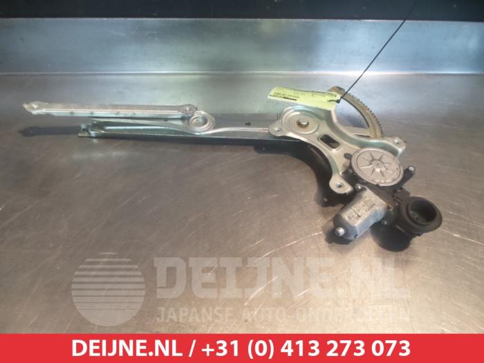 Toyota Hilux Ruitmechaniek 4Deurs rechts-voor O277081