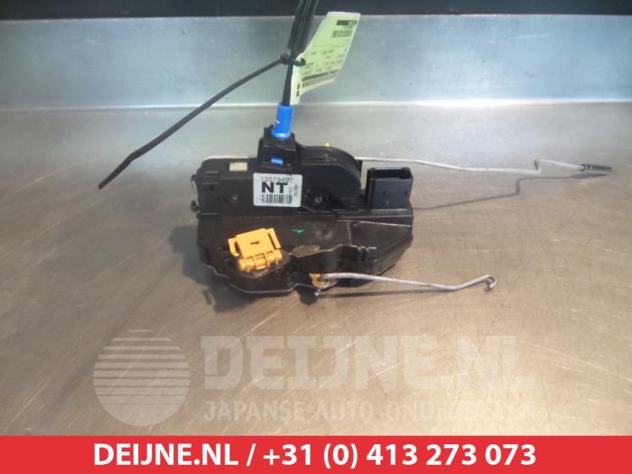 Chevrolet Volt Türschlossmechanik 4-türig links vorne O279339