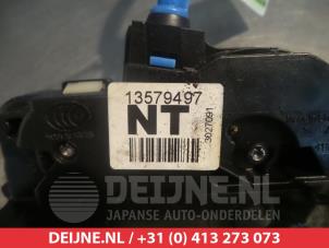 Chevrolet Volt Door lock mechanism 4-door, front left O279339 photo 2