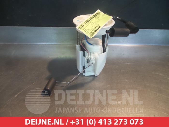 Gebruikte Tank element Pomp Mazda CX-3 (DJ/DK) 2.0 SkyActiv-G 120 Prijs € 50,00 Margeregeling aangeboden door V.Deijne Jap.Auto-onderdelen BV