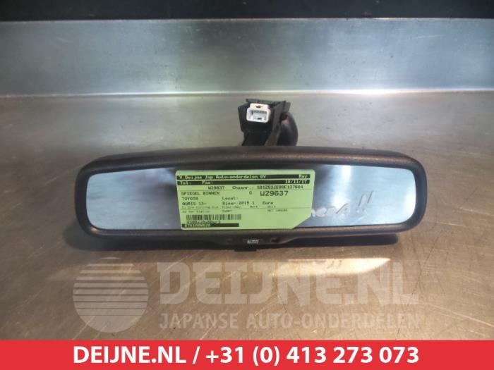 Toyota Auris Rear view mirror O311069