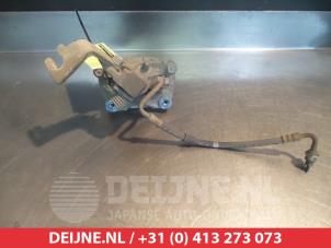 Mazda CX-3 Remklauw (Tang) rechts-achter O376779 foto 2