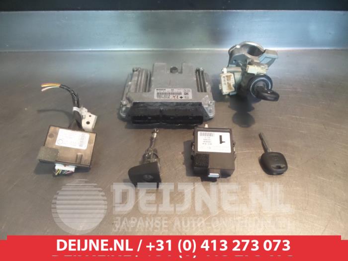 Toyota Auris Kontaktslot+Sleutel O336079