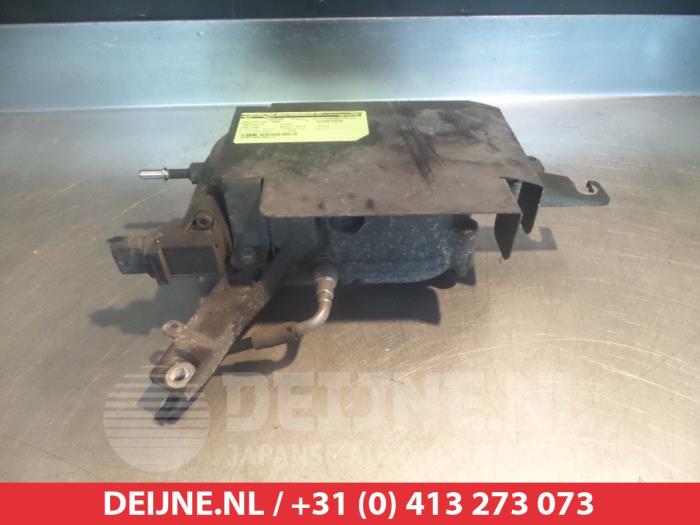 Gebruikte Additatief tank Chevrolet Captiva (C140) 2.2 D 16V 4x4 Prijs € 100,00 Margeregeling aangeboden door V.Deijne Jap.Auto-onderdelen BV
