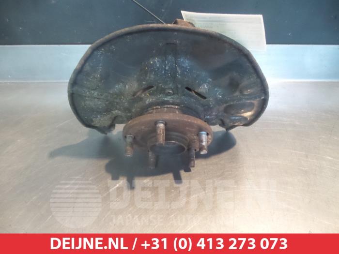 Toyota Avensis Achsschenkel rechts vorne O324156