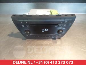 Gebruikte Radio Suzuki SX4 S-Cross (JY) 1.6 16V Prijs op aanvraag aangeboden door V.Deijne Jap.Auto-onderdelen BV