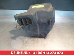 Gebruikte Luchtfilterhuis Mazda 5 (CWA9) 1.6 CITD 16V Prijs € 35,00 Margeregeling aangeboden door V.Deijne Jap.Auto-onderdelen BV