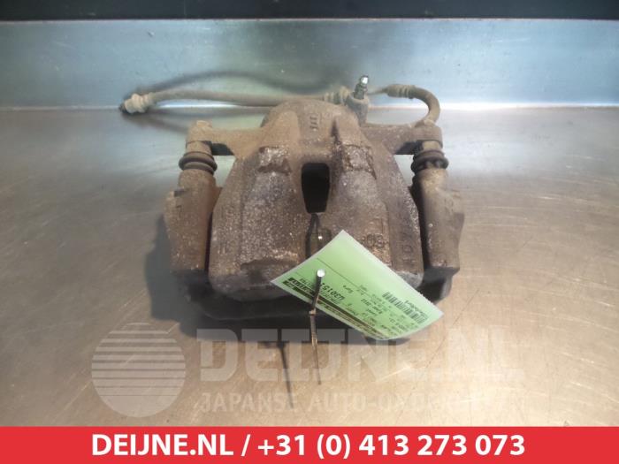 Toyota Verso-S Remklauw (Tang) links-voor O325760