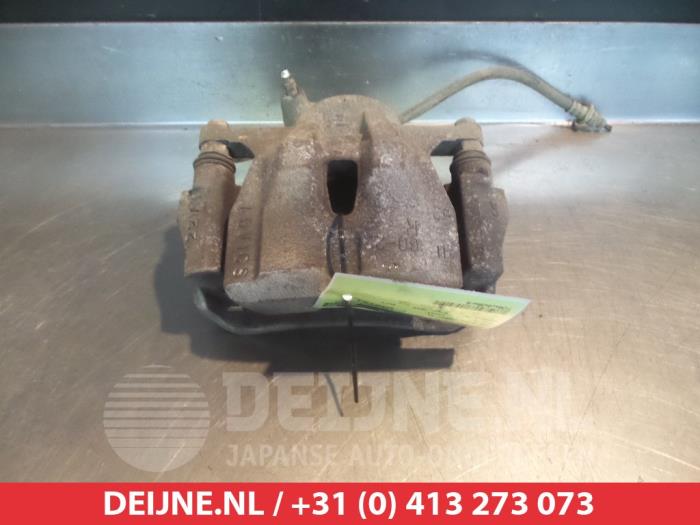 Toyota Verso-S Remklauw (Tang) rechts-voor O327050