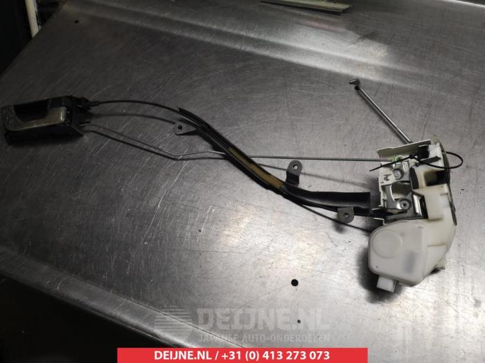 Mitsubishi Pajero Deurslot Mechaniek 4Deurs rechts-voor O281008