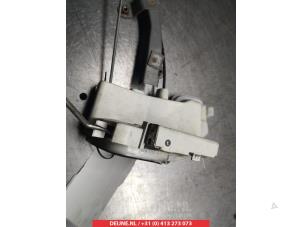 Mitsubishi Pajero Front door lock mechanism 4-door, right O281008 photo 4