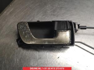 Mitsubishi Pajero Front door lock mechanism 4-door, right O281008 photo 2