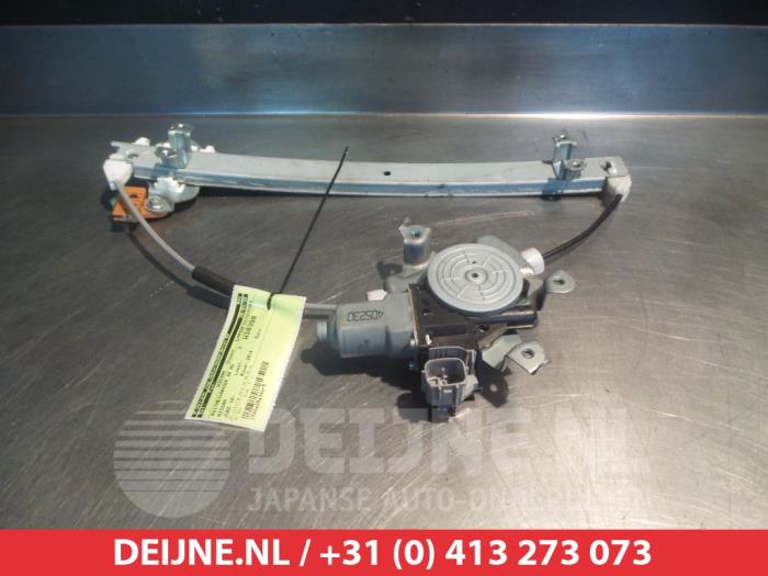 Nissan Juke Ruitmechaniek 4Deurs rechts-voor O276601