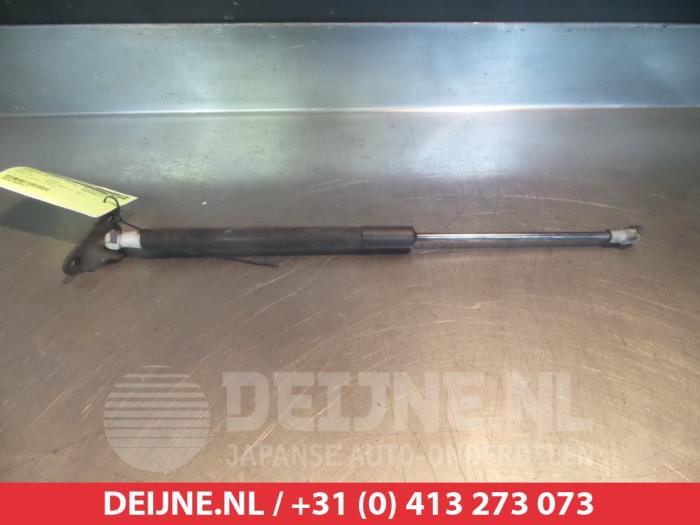 Toyota Auris Gasdemper rechts-achter O295494