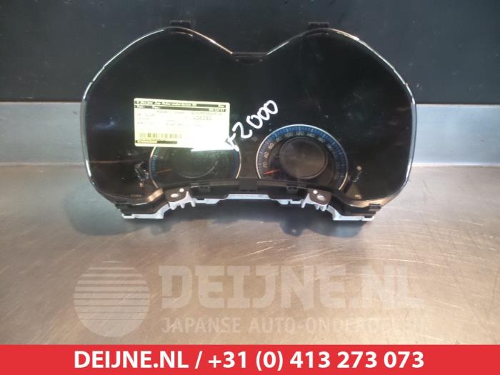 Toyota Auris Tacho - Kombiinstrument KM O305235