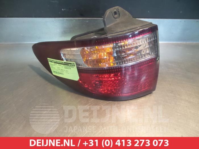 Toyota Previa Achterlicht links O298529
