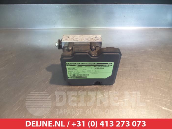Gebruikte ABS Pomp Mitsubishi Space Star (A0) 1.2 12V Prijs € 75,00 Margeregeling aangeboden door V.Deijne Jap.Auto-onderdelen BV
