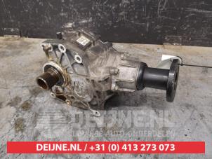 Gebruikte Tussenbak 4x4 Hyundai Santa Fe II (CM) 2.2 CRDi 16V 4x4 Prijs € 250,00 Margeregeling aangeboden door V.Deijne Jap.Auto-onderdelen BV