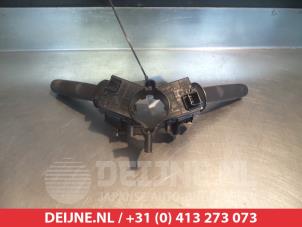 Chevrolet Orlando Steering column stalk O308154 photo 2