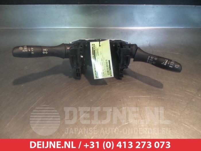Nissan Pulsar Combischakelaar Stuurkolom O308530