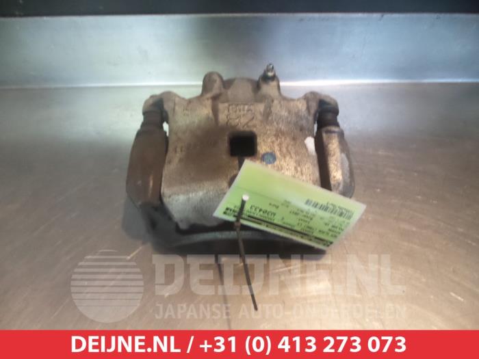 Nissan Pulsar Remklauw (Tang) links-voor O324906