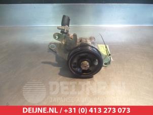 Gebruikte Servopomp Nissan Micra (K11) 1.4 16V Prijs € 35,00 Margeregeling aangeboden door V.Deijne Jap.Auto-onderdelen BV