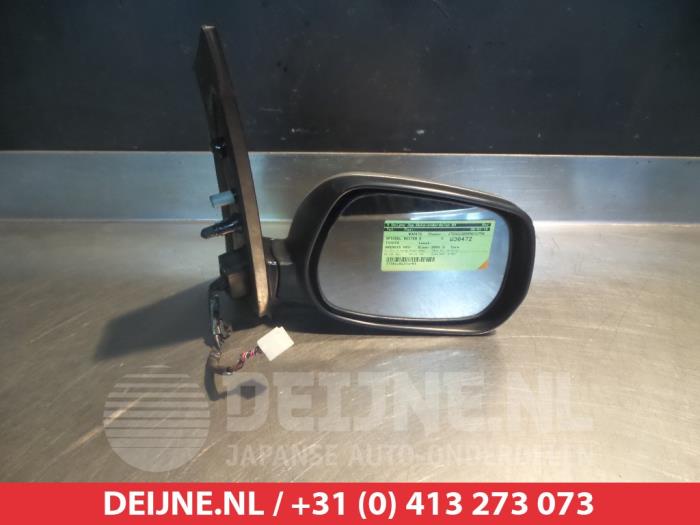 Toyota Avensis Verso Außenspiegel rechts O284458