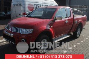 Mitsubishi L200 Frontscreen O271037 photo 3
