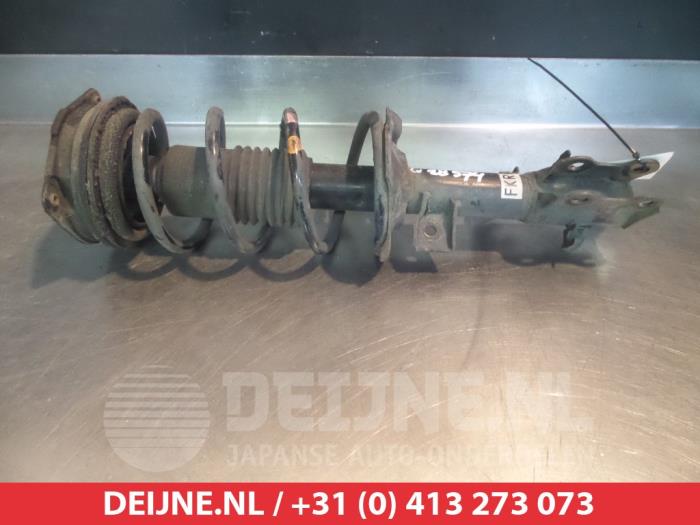 Nissan Cube Stoßdämpferstrebe rechts vorne O321405