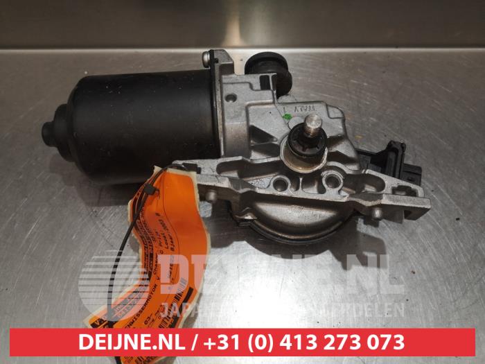 Toyota Avensis Ruitenwissermotor voor O349359