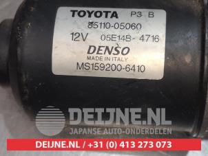 Toyota Avensis Front wiper motor O349359 photo 3