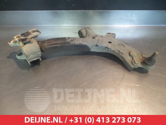 Honda CR-V Draagarm onder rechts-voor O382571