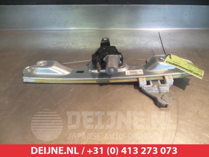 Nissan Qashqai Ruitmechaniek 4Deurs rechts-achter O291255