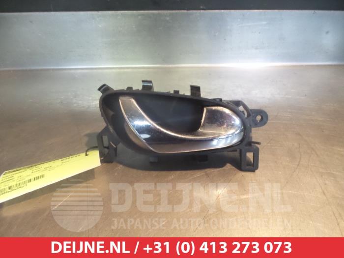 Nissan Qashqai Portiergreep 4Deurs rechts-achter O291976