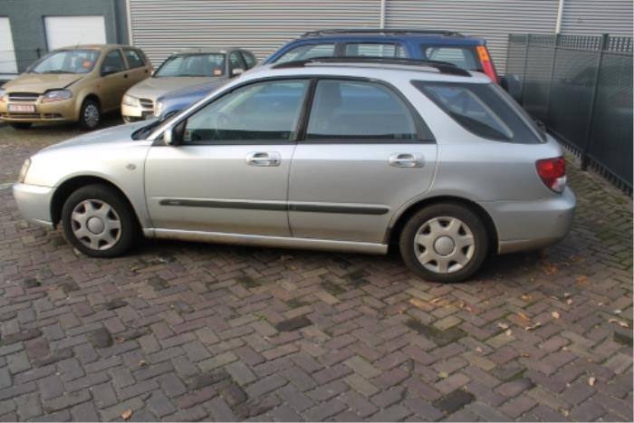 Subaru Impreza Tür 4-türig links hinten O285109
