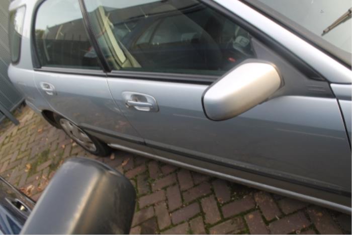 Subaru Impreza Tür 4-türig rechts vorne O273254