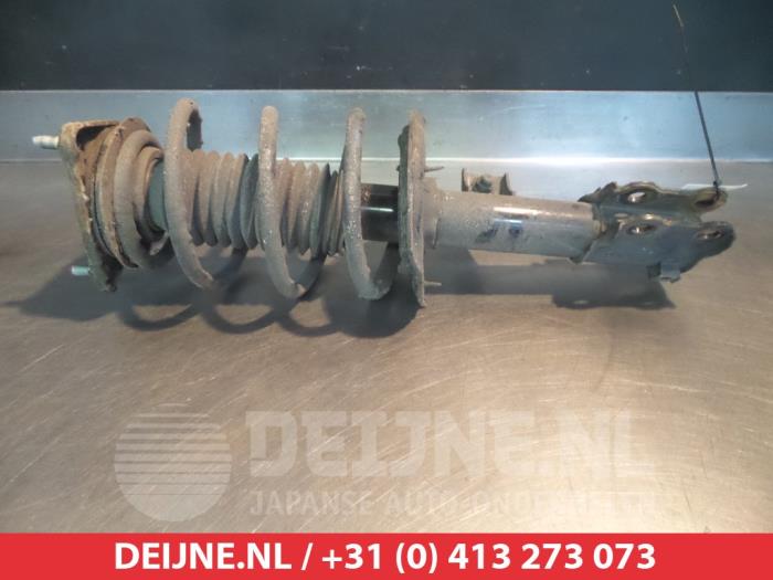 Kia Ceed Stoßdämpferstrebe links vorne O320721